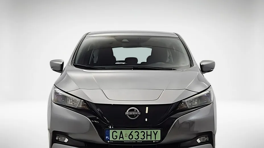 NISSAN Leaf -