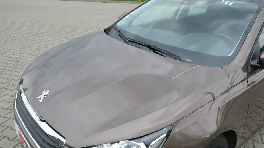 PEUGEOT 308 -