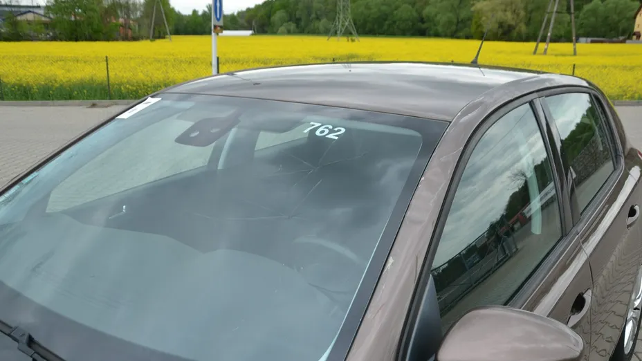 PEUGEOT 308 -