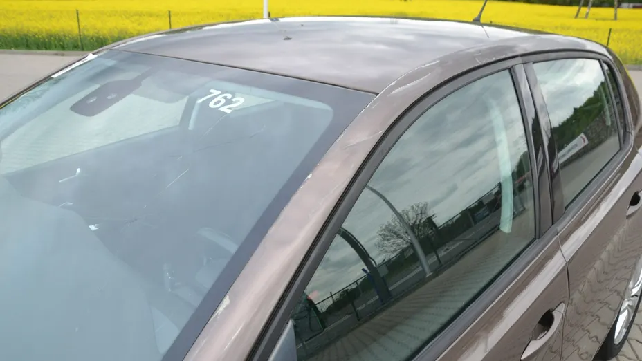 PEUGEOT 308 -