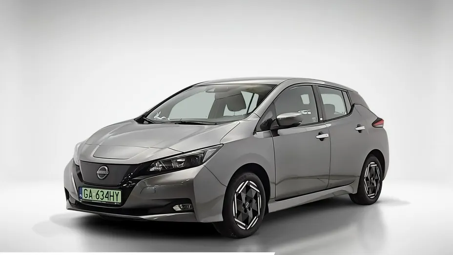 NISSAN Leaf -