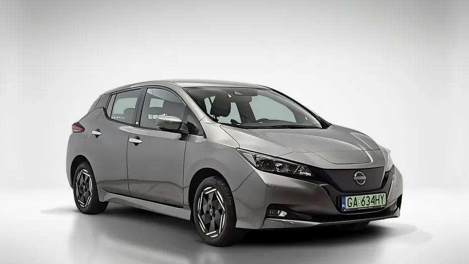 NISSAN Leaf -