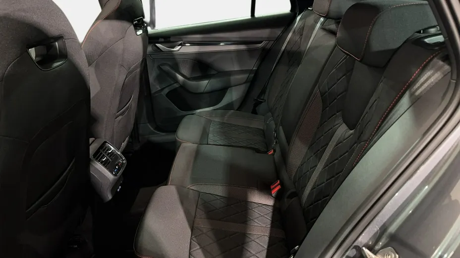 SKODA Octavia -