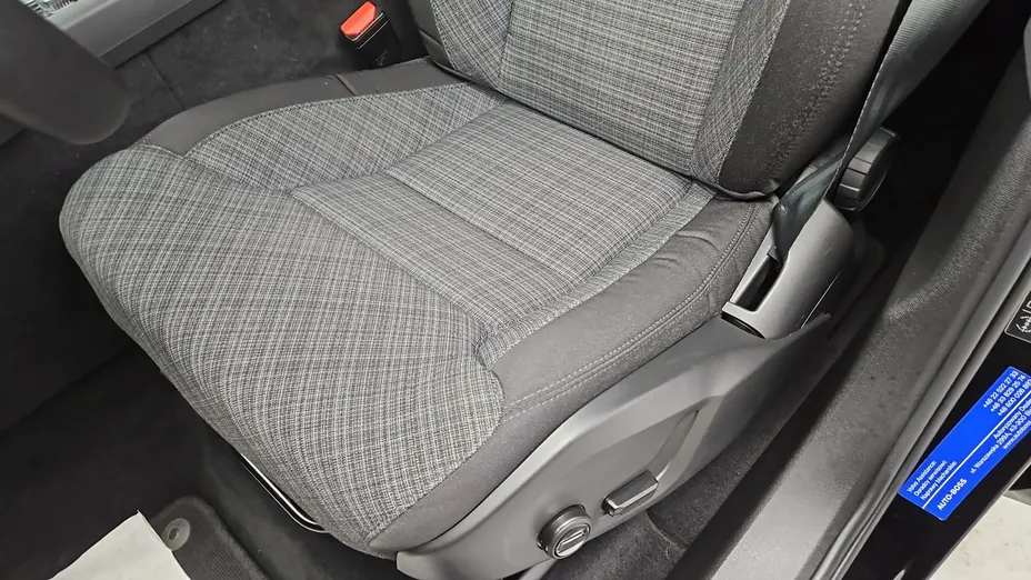 VOLVO XC60 -