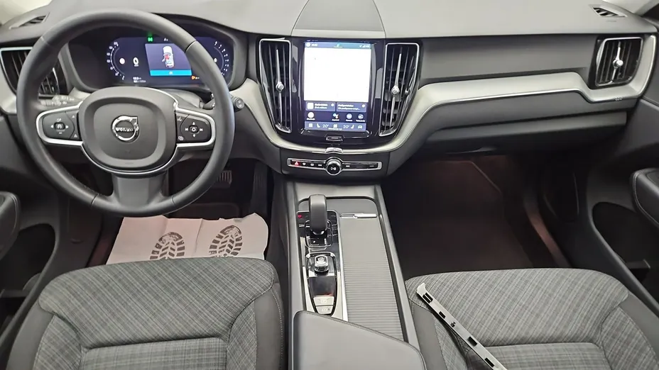 VOLVO XC60 -
