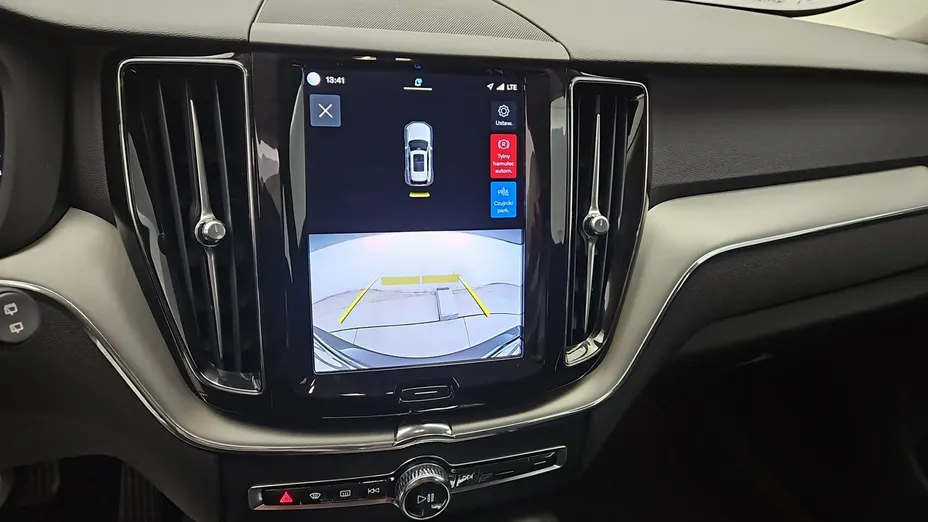 VOLVO XC60 -