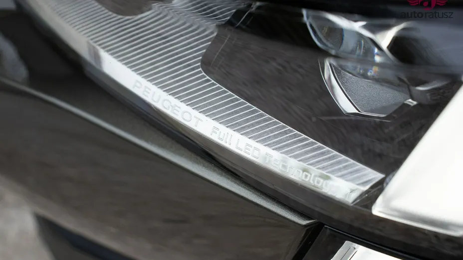 PEUGEOT 508 -