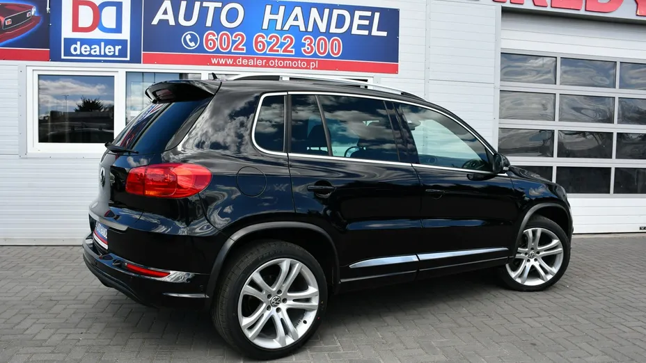 VOLKSWAGEN Tiguan -