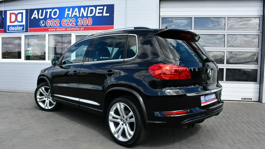 VOLKSWAGEN Tiguan -