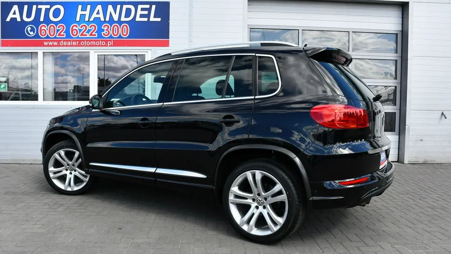 VOLKSWAGEN Tiguan -