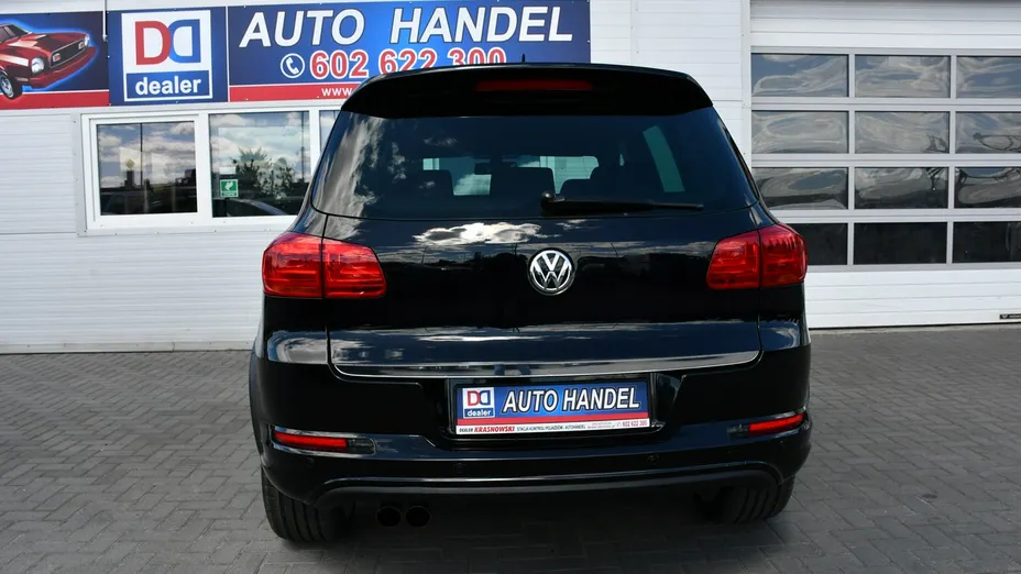 VOLKSWAGEN Tiguan -