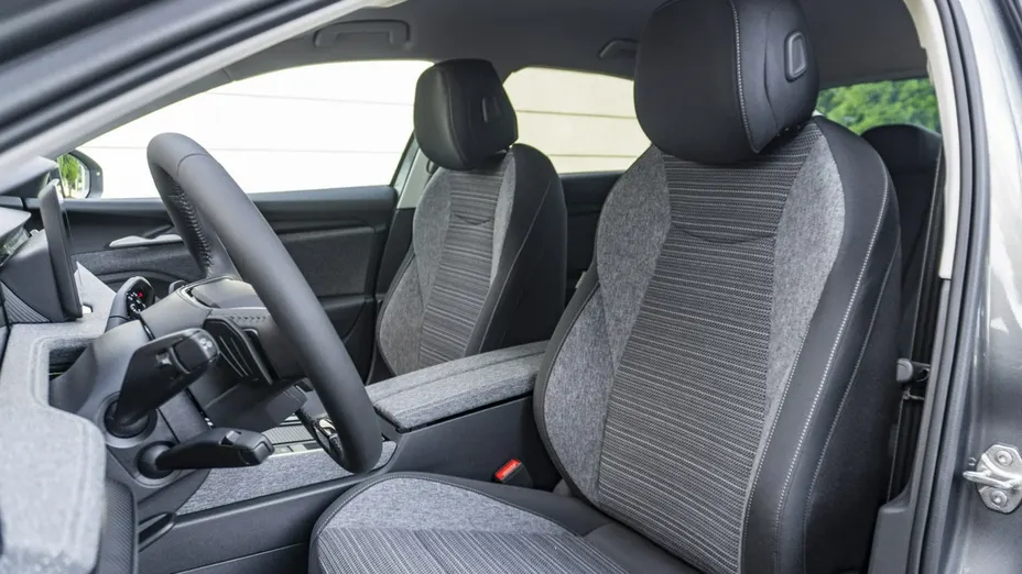 SKODA Superb -