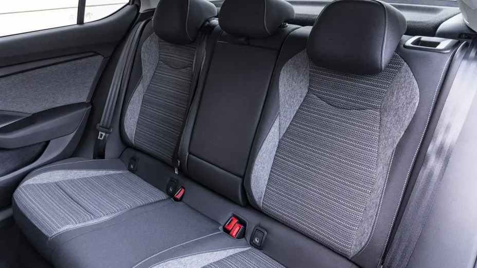 SKODA Superb -