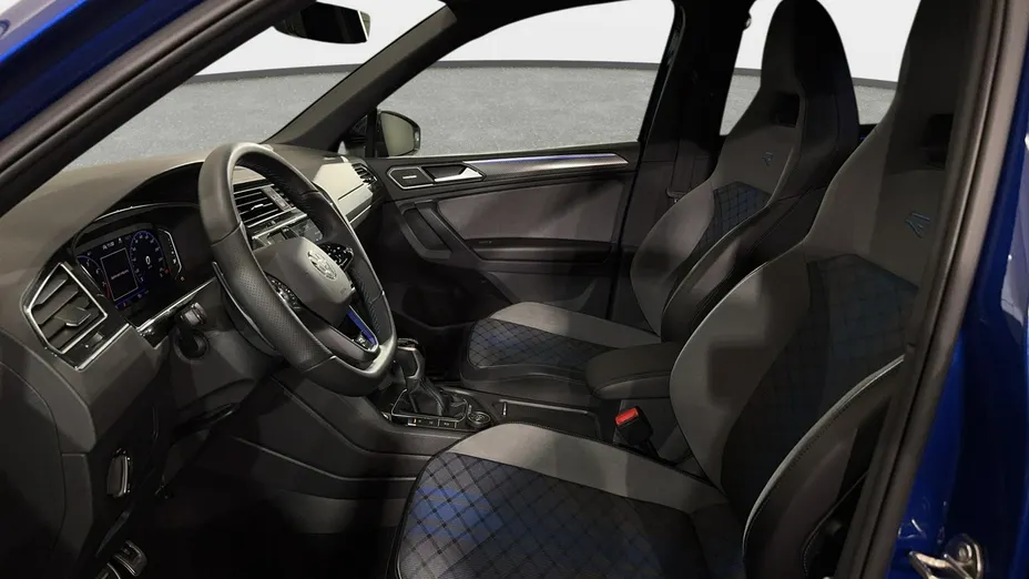 VOLKSWAGEN Tiguan -
