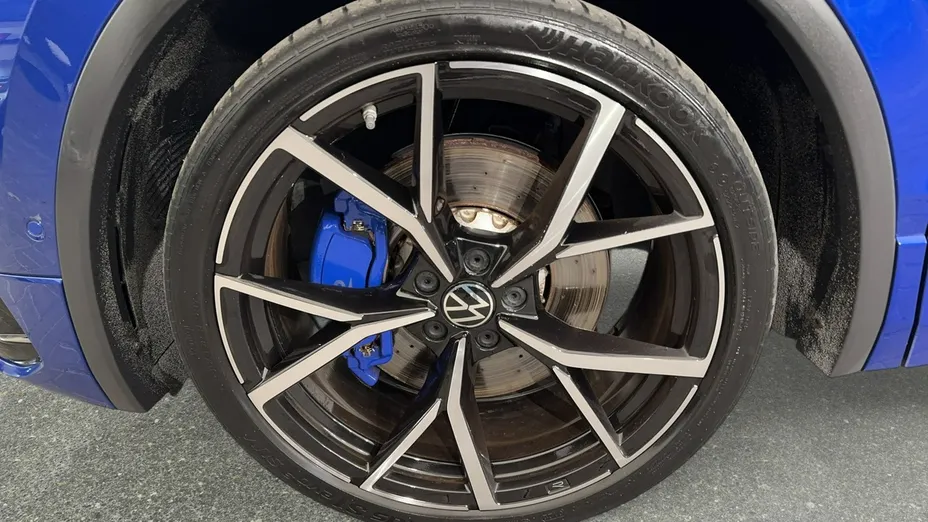 VOLKSWAGEN Tiguan -