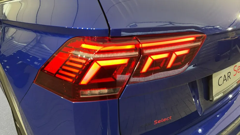 VOLKSWAGEN Tiguan -