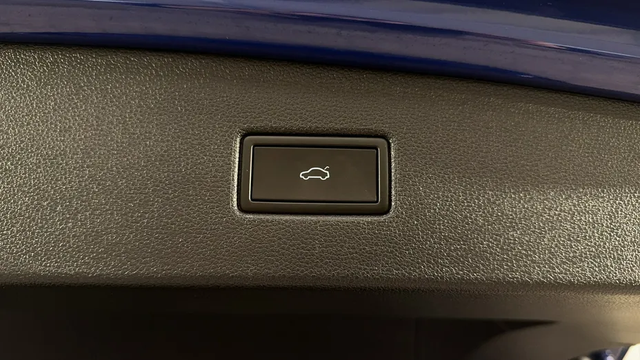 VOLKSWAGEN Tiguan -