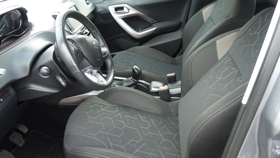 PEUGEOT 2008 -