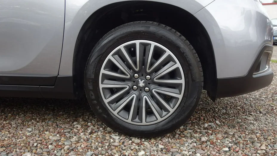 PEUGEOT 2008 -