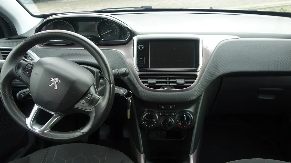 PEUGEOT 2008 -