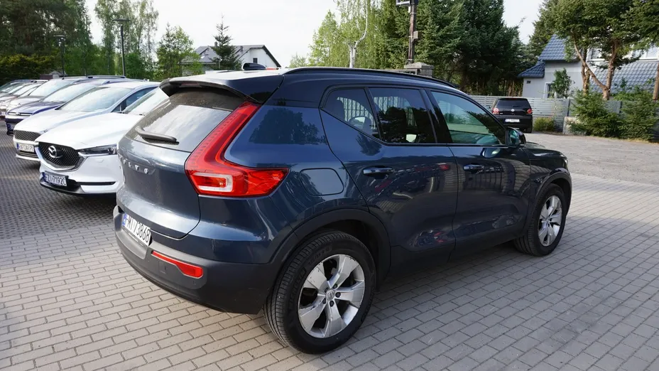 VOLVO XC40 -