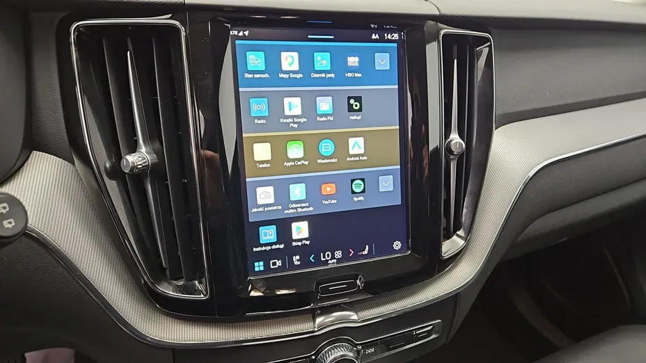 VOLVO XC60 -