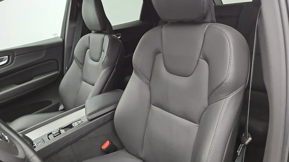 VOLVO XC60 -