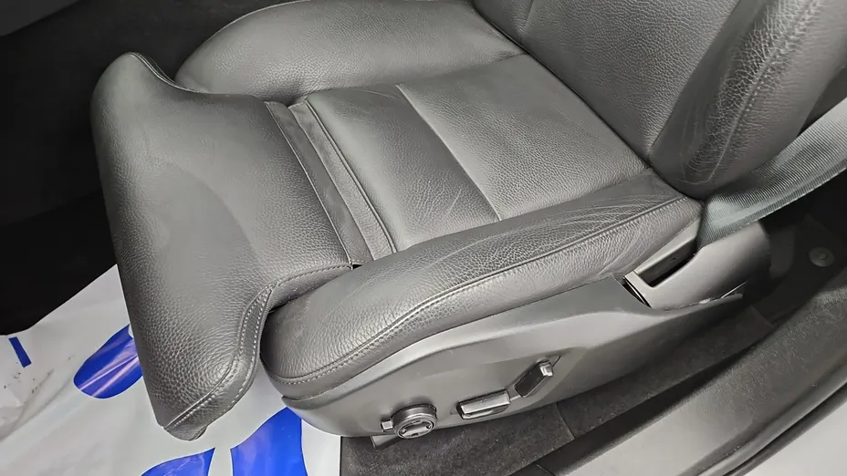 VOLVO XC60 -
