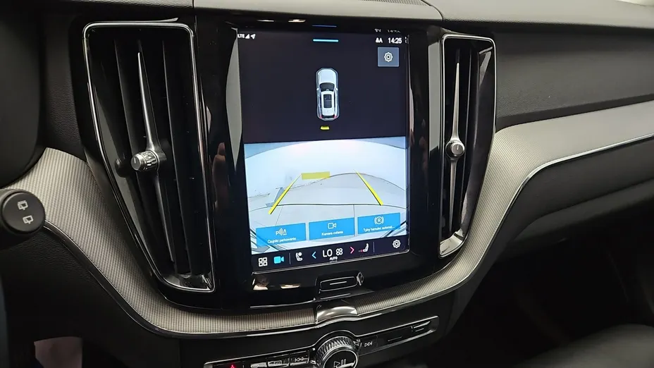 VOLVO XC60 -
