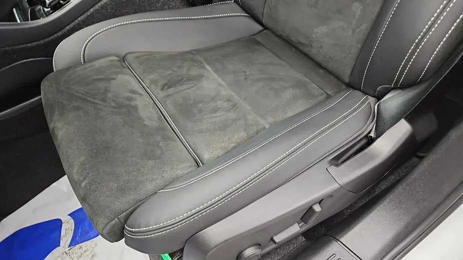 VOLVO XC40 -