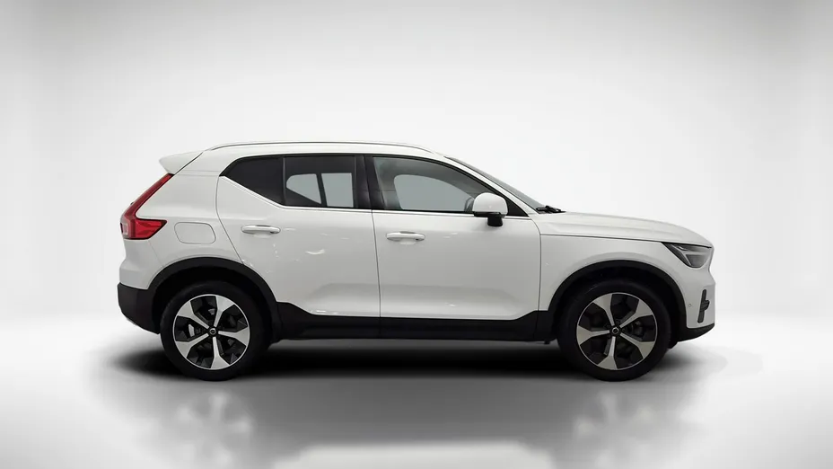 VOLVO XC40 -