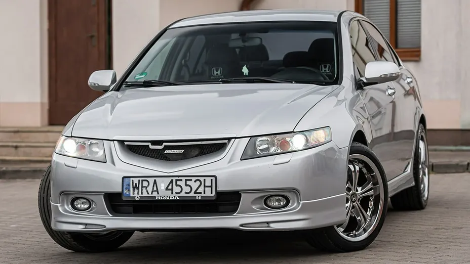 HONDA Accord -