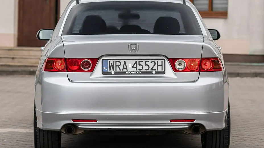 HONDA Accord -