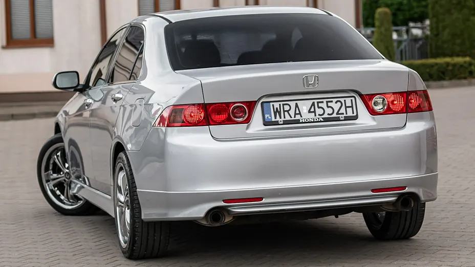 HONDA Accord -