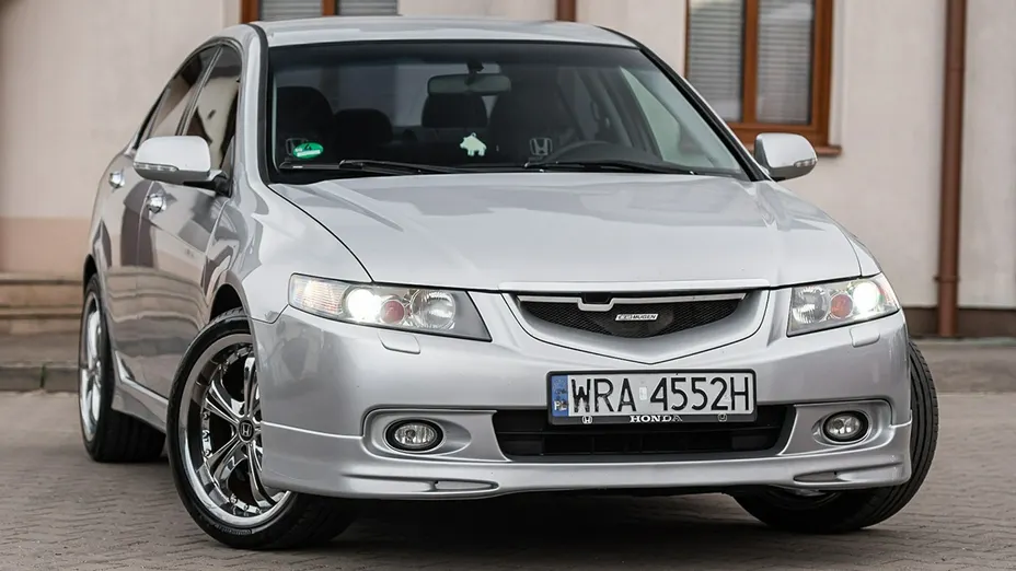 HONDA Accord -