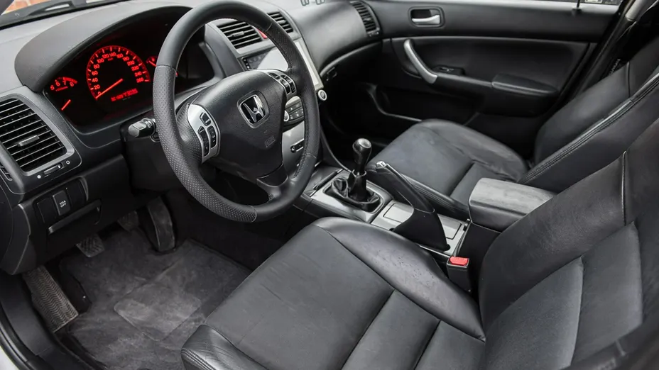 HONDA Accord -