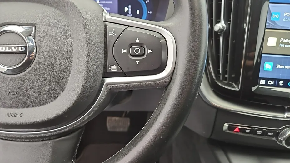 VOLVO XC60 -