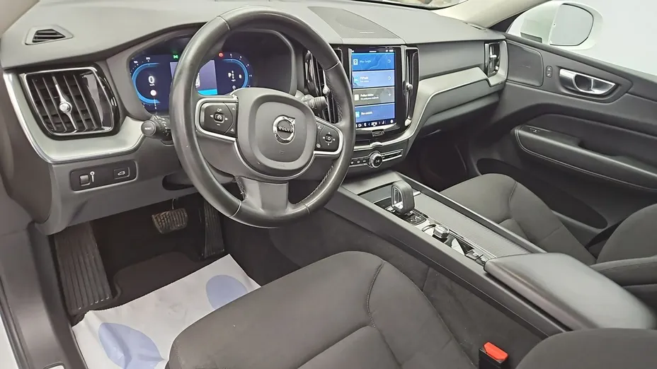 VOLVO XC60 -
