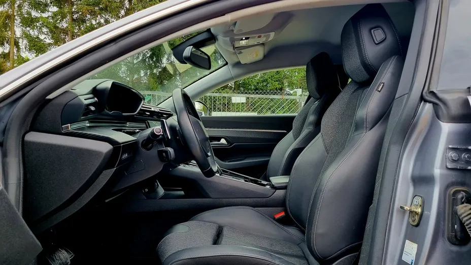 PEUGEOT 508 -
