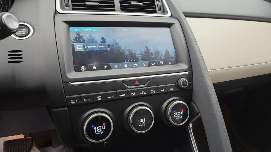 JAGUAR E-Pace -