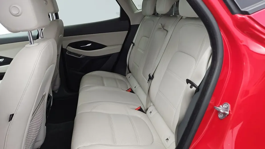 JAGUAR E-Pace -