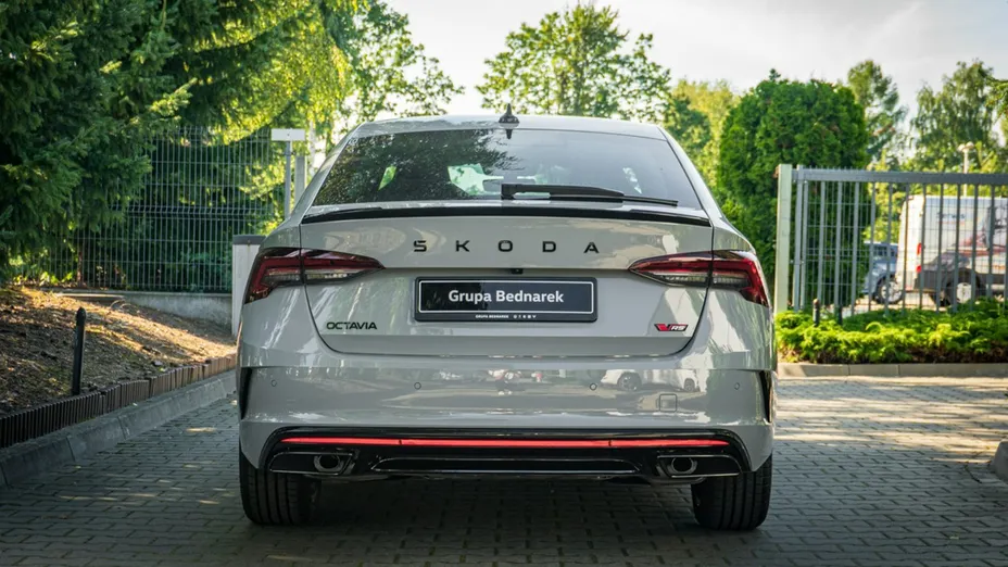 SKODA Octavia -