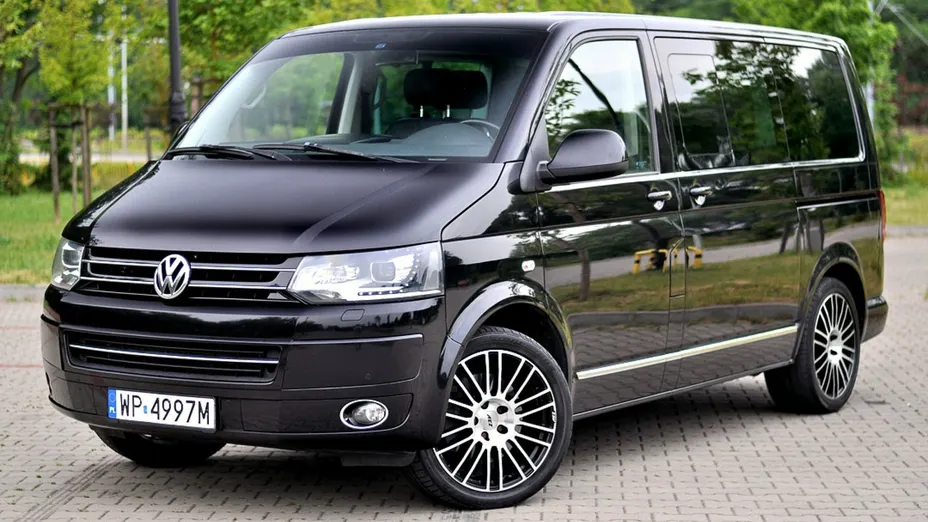 VOLKSWAGEN Multivan -