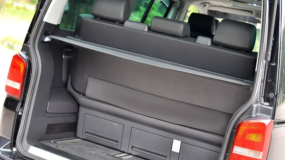 VOLKSWAGEN Multivan -