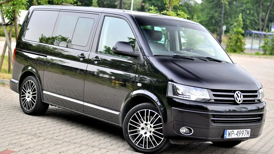 VOLKSWAGEN Multivan -