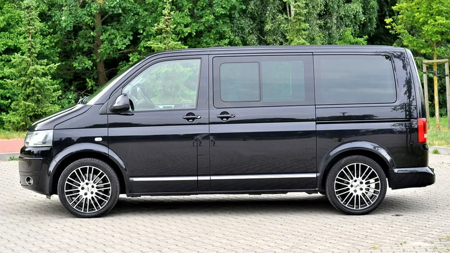 VOLKSWAGEN Multivan -