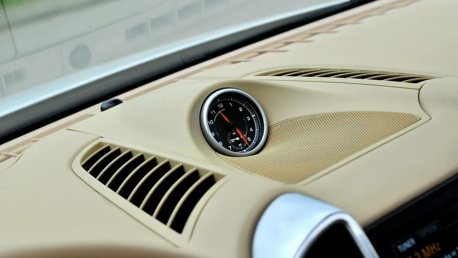 PORSCHE Cayenne -