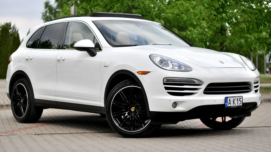 PORSCHE Cayenne -
