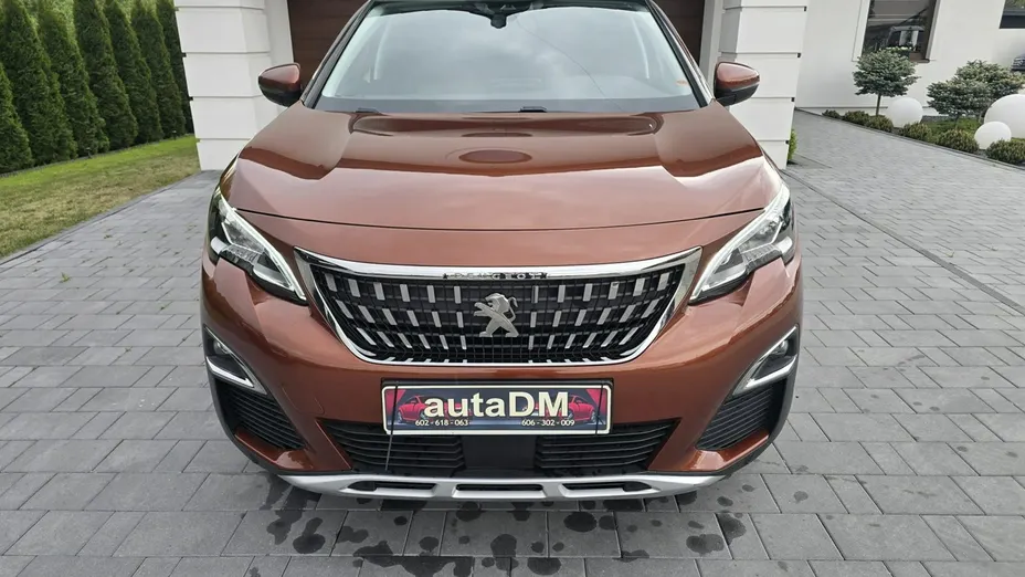 PEUGEOT 3008 -