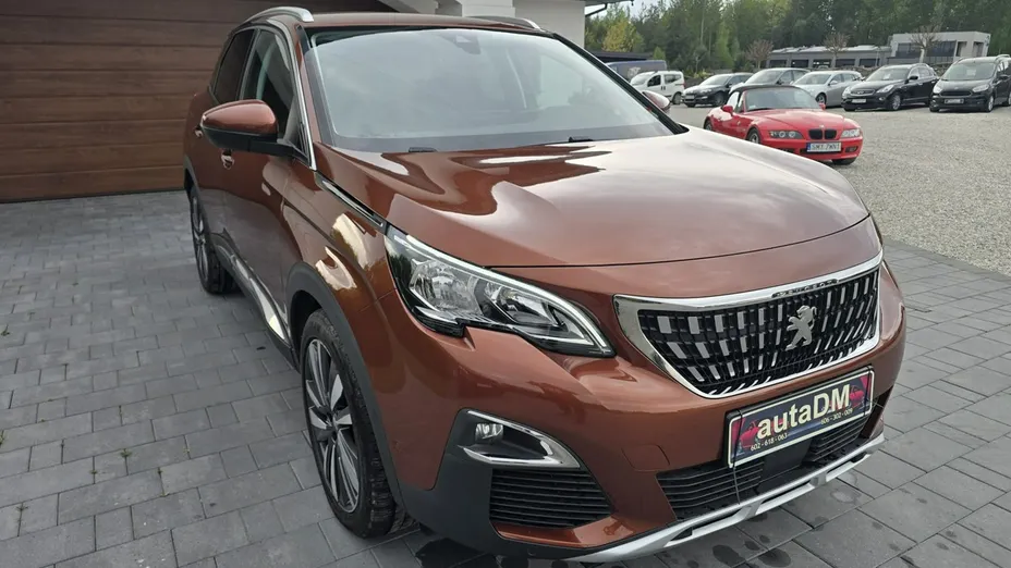 PEUGEOT 3008 -